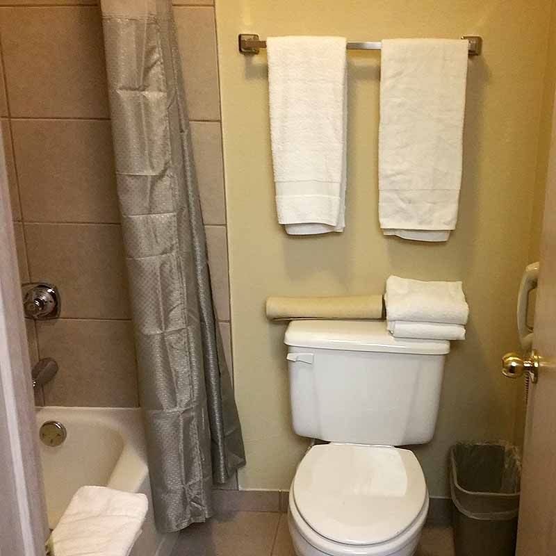 レスト イン アンド スイーツ モーテル ウェルズ 部屋 写真